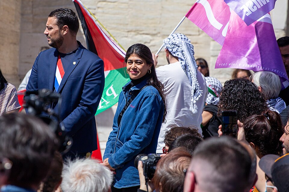 découvrez les moments clés et les secrets de la vie de couple de rima hassan garou, une histoire d'amour inspirante pleine d'émotions et de partage.